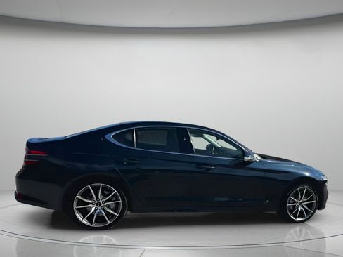 Used 2025 Genesis G70 2.5T image 31