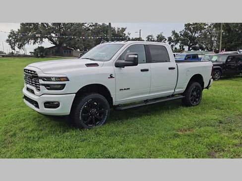 New 2025 RAM 2500 Big Horn image 34