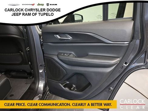 New 2025 Jeep Grand Cherokee Altitude image 40