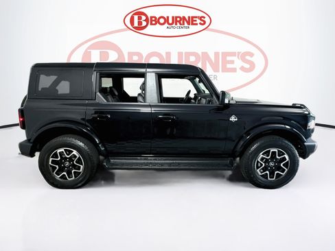 Used 2025 Ford Bronco Outer Banks AWD/4WD image 11