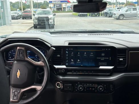 Used 2024 Chevrolet Silverado 2500 High Country w/ Technology Package AWD/4WD image 22