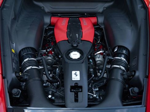 Used 2022 Ferrari F8 Tributo image 23