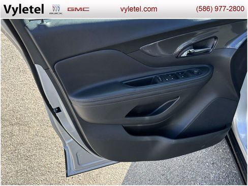 Certified 2022 Buick Encore Preferred w/ Safety Package II image 15