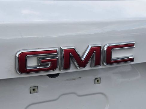 Used 2025 GMC Terrain Elevation AWD/4WD image 16