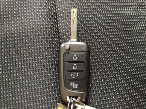 Used 2022 Hyundai Accent SEL FWD image 32