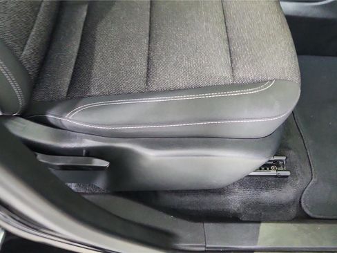 Used 2024 Chevrolet Traverse LT image 28