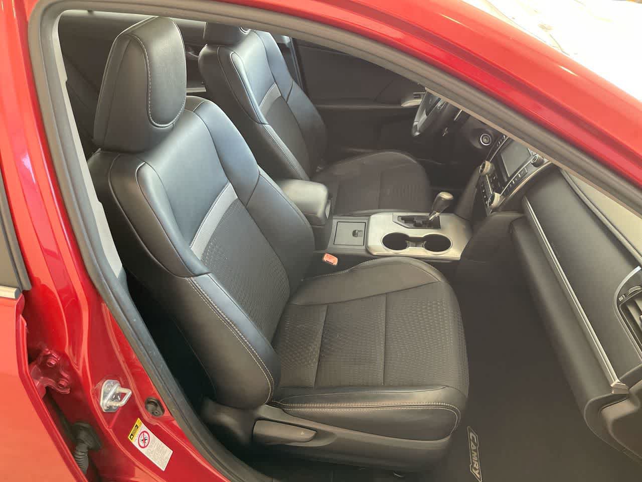 Used 2012 Toyota Camry SE FWD image 24