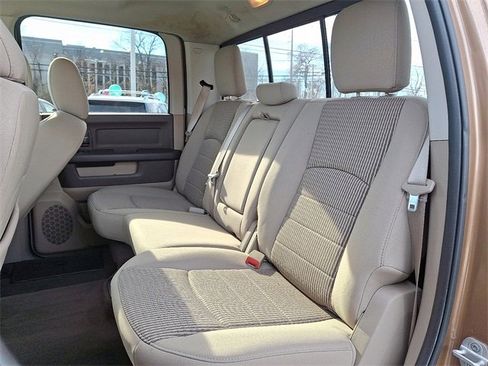 Used 2012 RAM 1500 Big Horn w/ Luxury Group image 10