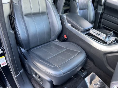 Used 2020 Land Rover Range Rover Sport HSE AWD/4WD image 24