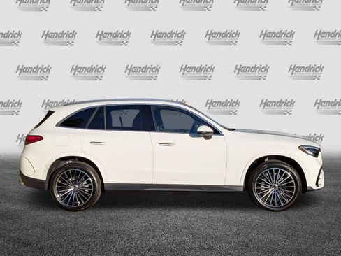 New 2026 Mercedes-Benz GLC 300 image 11
