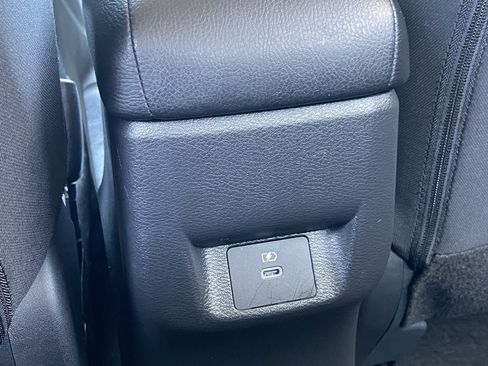 Certified 2025 Nissan Versa SV w/ Trunk Package FWD image 15