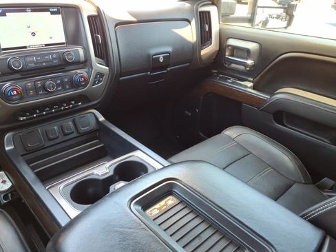 Used 2017 GMC Sierra 3500 Denali w/ Duramax Plus Package AWD/4WD image 25