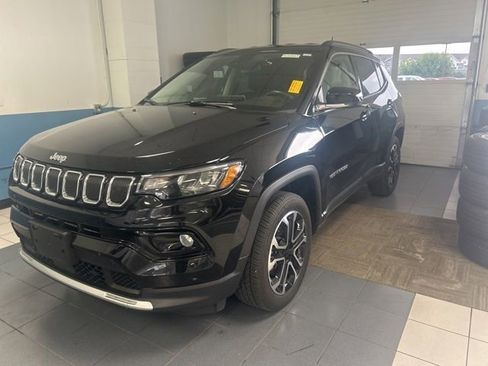 Used 2022 Jeep Compass Limited AWD/4WD image 3