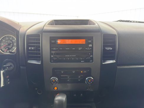 Used 2012 Nissan Titan SV RWD image 18