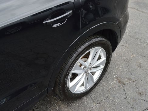 Used 2018 Audi Q3 2.0T Premium Plus w/ Premium Plus Package image 3