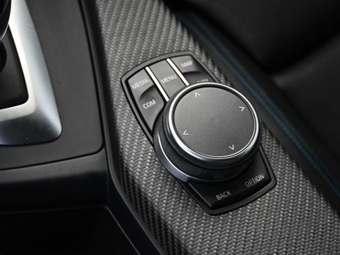 Used 2018 BMW M2 image 17