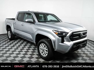 Used 2024 Toyota Tacoma SR5 AWD/4WD video 1