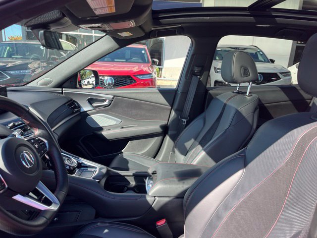 Used 2023 Acura RDX w/ Advance Package AWD/4WD image 32