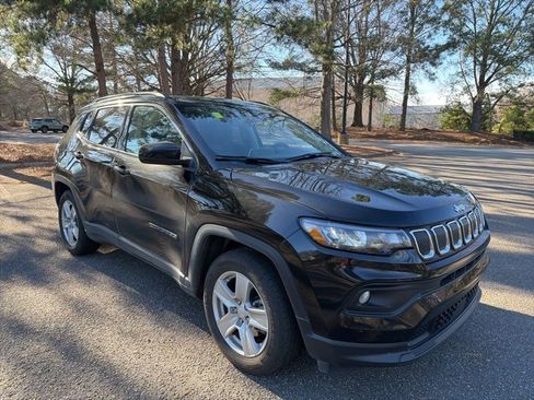 Used 2022 Jeep Compass Latitude w/ Sun and Sound Group image 4