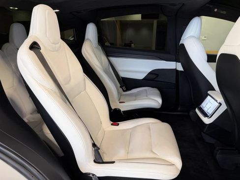 Used 2022 Tesla Model X Plaid AWD/4WD image 25