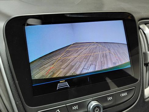 Used 2019 Chevrolet Malibu LS w/ Driver Confidence Package FWD image 11