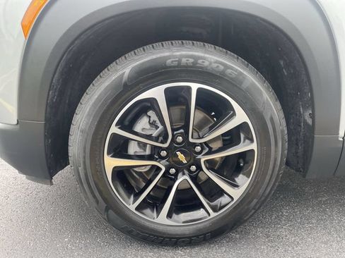 Used 2025 Chevrolet TrailBlazer LT FWD image 13