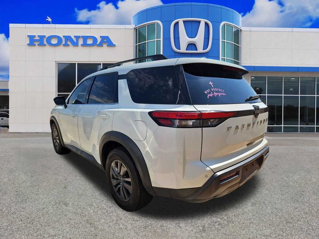Used 2022 Nissan Pathfinder SV FWD image 14