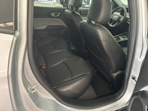 Certified 2024 Jeep Compass Limited AWD/4WD image 23
