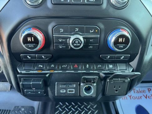 Used 2020 GMC Sierra 1500 SLE w/ SLE Value Package image 15