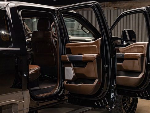 Used 2026 Ford F450 King Ranch w/ FX4 Off-Road Package image 30