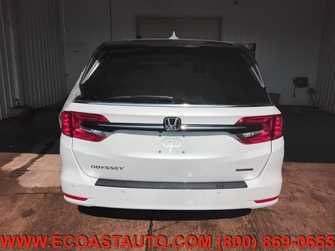 Used 2023 Honda Odyssey Touring image 8