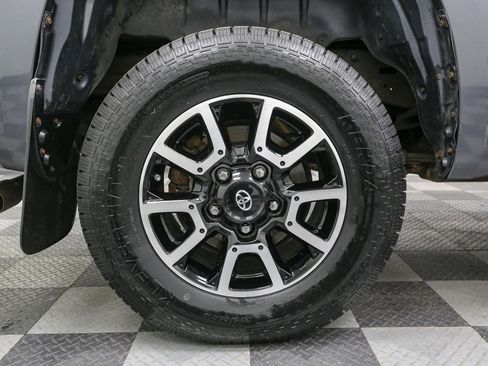 Used 2016 Toyota Tundra SR5 image 15