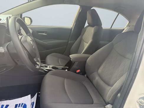 Used 2021 Toyota Corolla LE w/ Carpet Mat Package (TMS) image 9