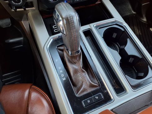 Used 2019 Ford F150 King Ranch w/ Equipment Group 601A Luxury AWD/4WD image 26