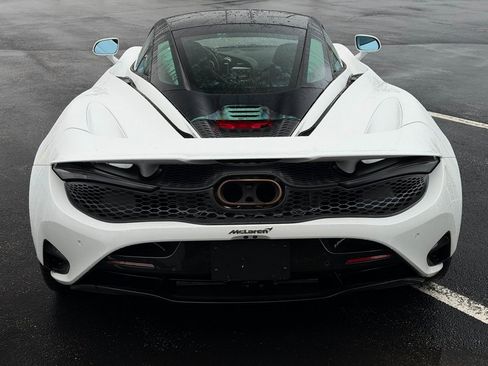 Used 2025 McLaren 750S image 3