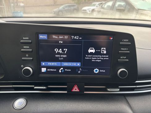 Used 2021 Hyundai Elantra SEL image 21