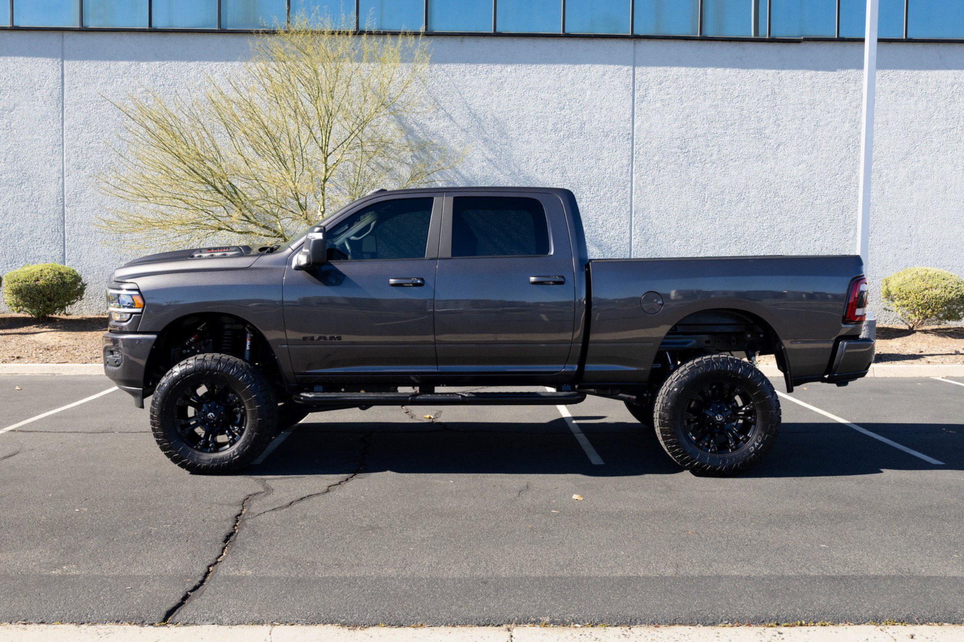Used 2024 RAM 2500 Laramie w/ Night Edition AWD/4WD image 6