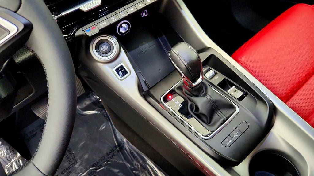 Used 2024 Dodge Hornet R/T Plus w/ R/T Blacktop Package AWD/4WD image 17