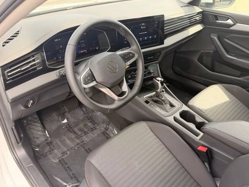 Certified 2025 Volkswagen Jetta S FWD image 12