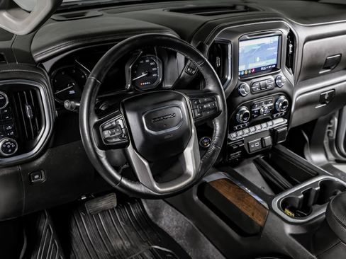 Used 2022 GMC Sierra 3500 Denali AWD/4WD image 16