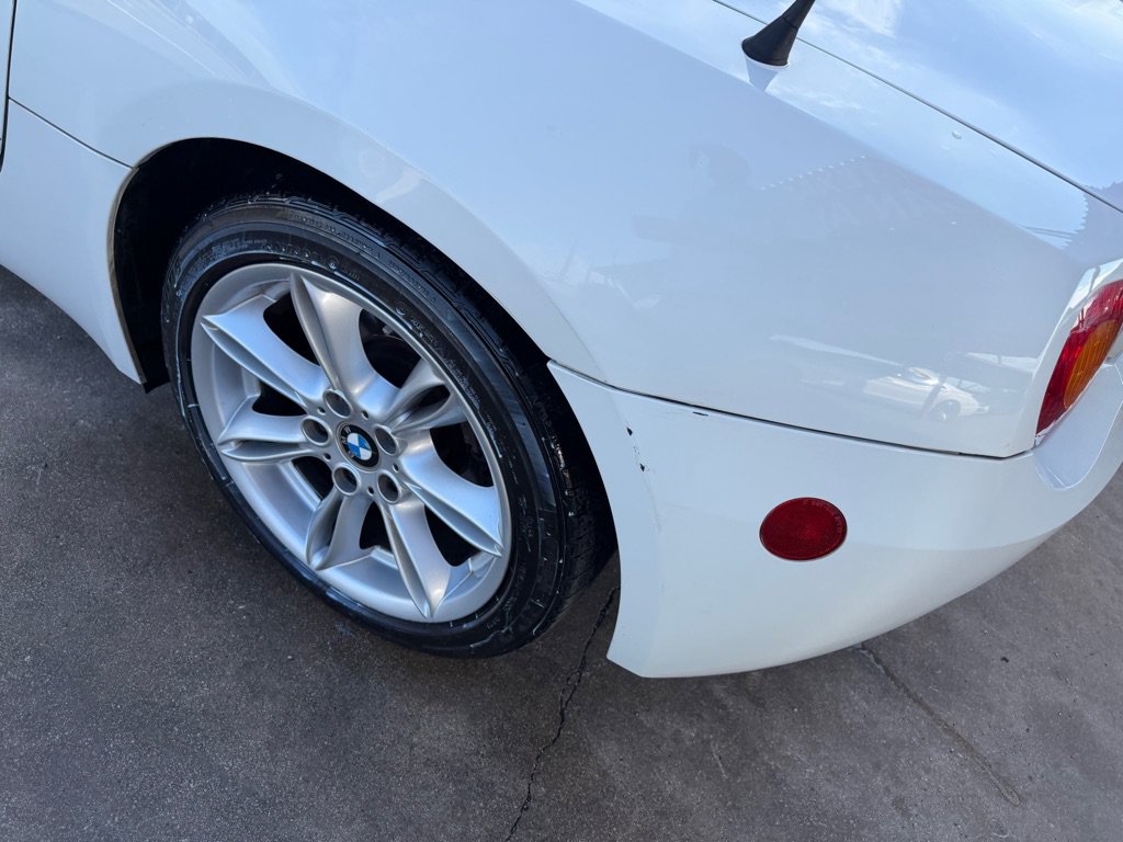 Used 2004 BMW Z4 3.0i RWD image 14