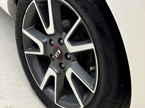 Used 2020 Kia Soul GT-Line FWD image 10