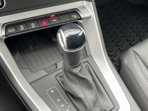 New 2025 Audi Q3 2.0T Premium image 27