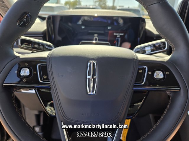 New 2026 Lincoln Aviator AWD image 19