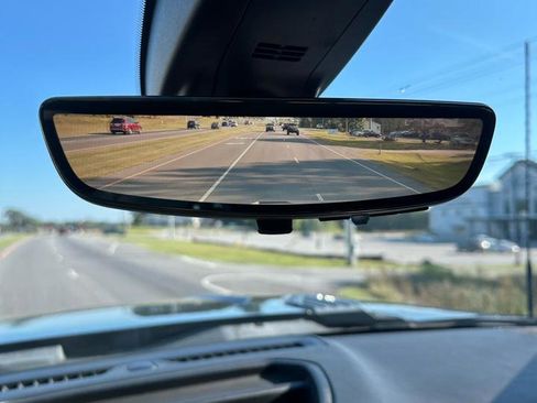 Used 2020 Chevrolet Silverado 2500 High Country w/ Technology Package image 16