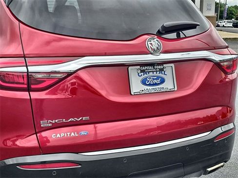 Used 2020 Buick Enclave Premium w/ Sun and Sites Package image 15