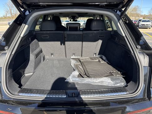 Certified 2025 Audi Q5 Premium Plus w/ Premium Plus image 8