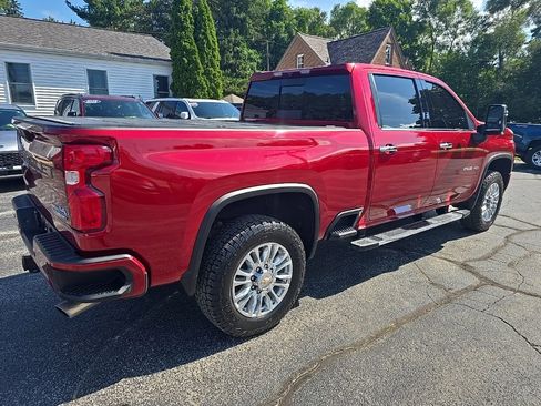 Used 2022 Chevrolet Silverado 2500 High Country w/ Z71 Off-Road Package image 4