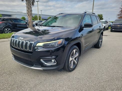 Used 2019 Jeep Cherokee Limited image 9