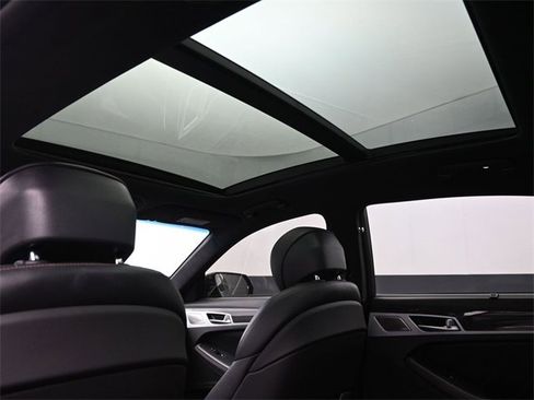 Used 2018 Genesis G80 3.3T Sport image 7